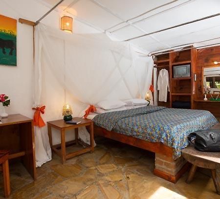 Outpost Lodge Αρούσα Δωμάτιο φωτογραφία