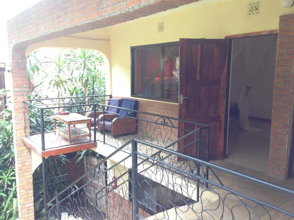 Outpost Lodge Αρούσα Δωμάτιο φωτογραφία